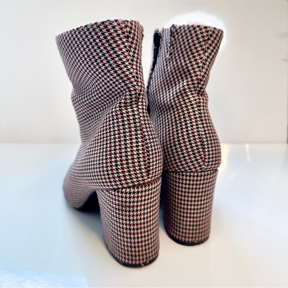 M&S Houndstooth Ankle Boots with Insolia® Technology – Size EU 37 / UK 4 - Picture 3 of 6